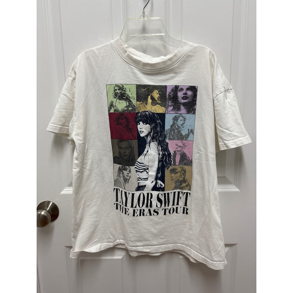 Taylor Swift The Eras Tour 2023 Official Concert T-Shirt White Small RN65216